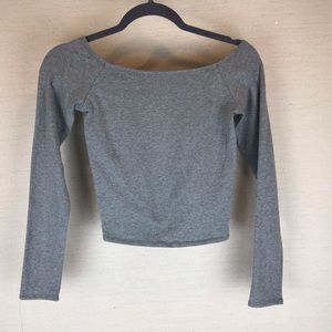Abercrombie & Fitch Long Sleeve Crop Top🌼